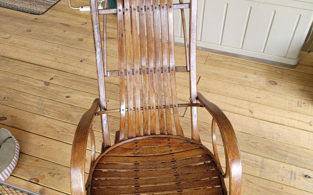 Staining a Rocking Chair – Watch How Easy It Is